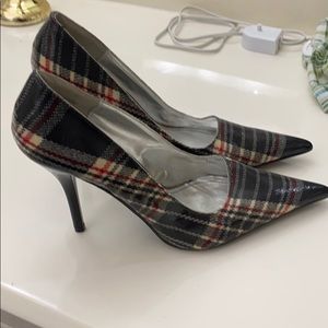 Dollhouse pointy toed heels